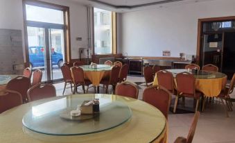 Zuoquan Fengrun Hotel - Housity