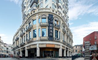 Xiamen Zhongshan Road Pedestrian Street Ferry Terminal Light Residence Hotel