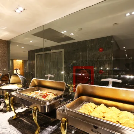 New Season Hotel