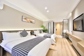 Blue Su Select Hotel (Yanji Yanbian University Korean Folk Garden)