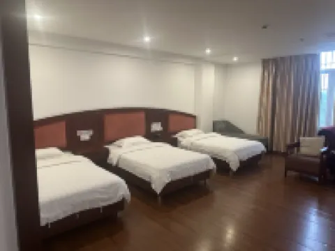 Yanjiang Hotel (Yangjiang) Hotel berhampiran Donghu Tourist Area