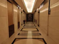 Aihe Jinlun Apartment Hotel