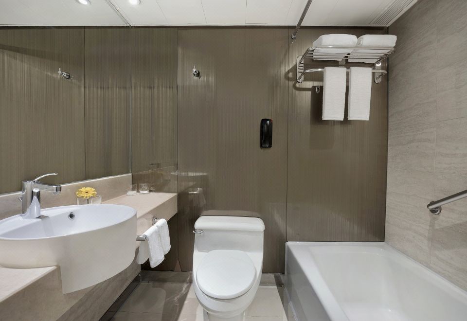 3. 더 구룡 호텔..