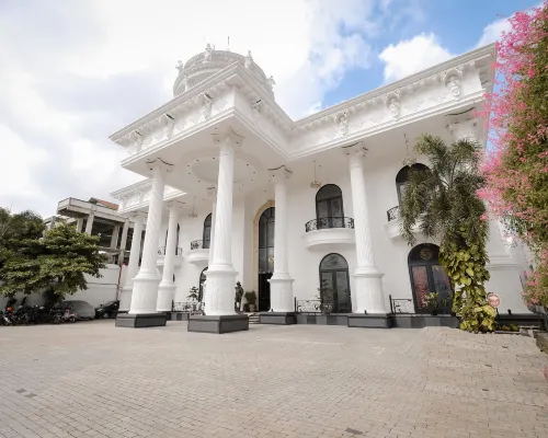 The Grand Palace Hotel Yogyakarta Hotels in Yogyakarta
