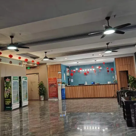 Ledong Seaview Holiday Inn Отели рядом со станцией Jianfeng Railway Station