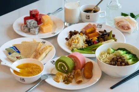 GREENTREE EASTERN HOTEL Отели рядом с достопримечательностью «Guizhou Police College»