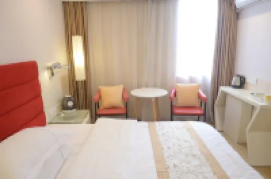 Aini Fashion Hotel (Xiuxiang Subway Station Guangxi University)