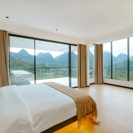 Mountain Hidden Luxury Hotel
