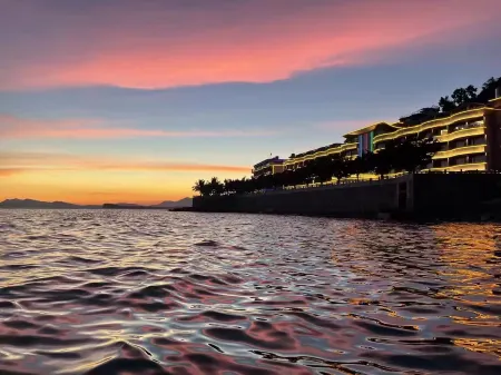 Nanpuwan Resort Hotel (Nansha Blue Sapphire Beach Double-Occupancy Pier Store)