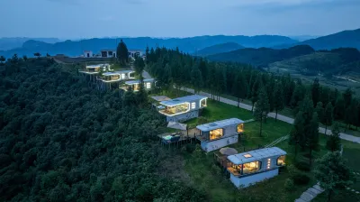 Flower Hotel