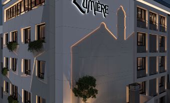 Lumière Hotel
