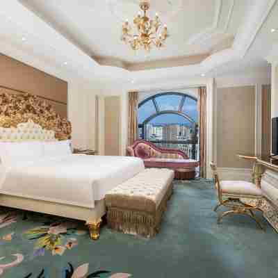 Golden Huanghe Grand Hotel Rooms