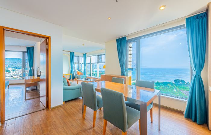 Tasha Vacation Apartment (Fuxian Lake Scenic Area Moon Bay Wetland Park)