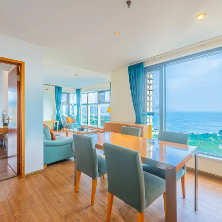 Tasha Vacation Apartment (Fuxian Lake Scenic Area Moon Bay Wetland Park)