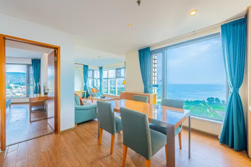 Tasha Resort, Yueliangwan, Fuxian Lake Hotels in Chengjiang