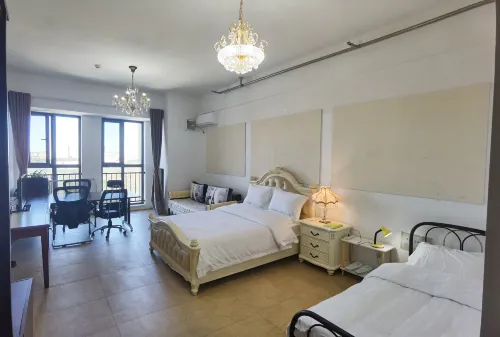 Lu Shyi (Greenland Central Square Store)