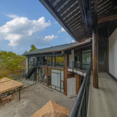 Ginkgo Village Qiushang Hanyuan Hotels near Yunfeng Mountain Scenic Area