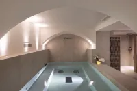 Hôtel Toujours & Spa - Pools