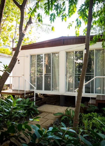 ห้องเตียงคิงไซส์เชื่อมต่อกันพร้อมวิวสวน