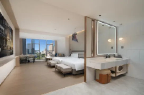 이롱 호텔 (잔장 베이 브리지 지점)