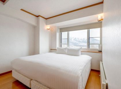 マウンテンサイドパレス