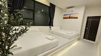 Hidden Space Private Pool Villa Bangsaen