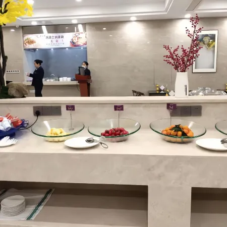 Kyriad Hotel (Jiujiang Duchang Pedestrian Street)