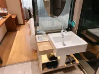 Lushan Hotel (Sanmenxia Liufeng Road) - balcony