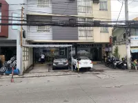 Lorenzzo Suites Hotel