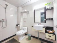 Fuding Hongsheng Hotel