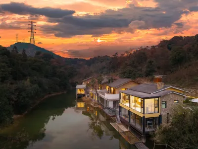 Fairy Holiday Farm Hotels in White Tea Viewing Deck