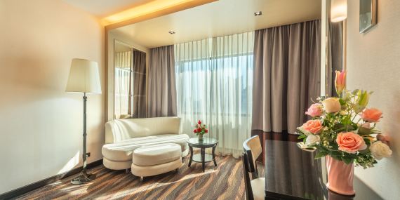 Royal Benja Hotel - Family Friendly Hotel