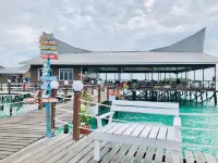Starz Water Village