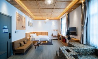 Manyue Courtyard Homestay