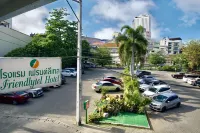 Friendlytel Hotel - parking