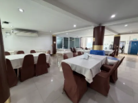 Bed by Cruise Hotel at Samakkhi-Tivanont Hotels in Nonthaburi