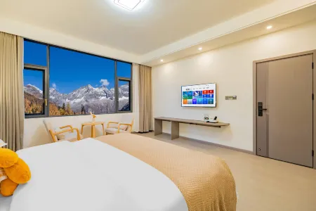 Wolong Yunyinli Homestay Отели рядом с достопримечательностью «Wolong Town»