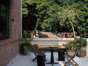 Xiangli Qishu Homestay