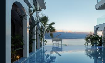 Xianyun Astrum Pool | Dessert · 360 ° Cliff Sea View Music Hot Spring Hotel (Dali Erhai Branch)