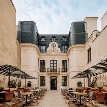 Le Jardin de Verre by Locke Hotels near Le Marais