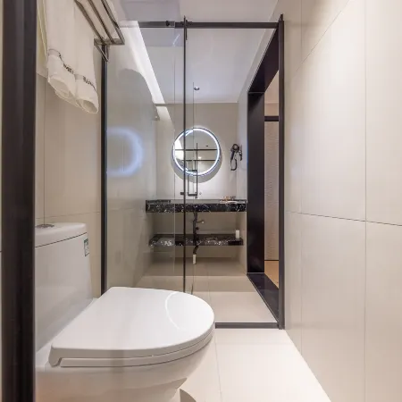 Huayue JingZhi Hotel (Yantai Longkou HePing Road Branch)
