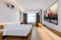 Dongshan Haitang One Mirror Seaview Hotel (Nanmen Bay)
