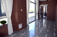 Tuke Qingju Hotel (Shuozhou Normal Shanxi Institute of Technology)