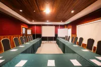 Alta d' Tagaytay Hotel - Business