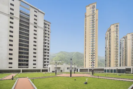 ​Super 8 Select Hotel Отели в г. Баокан