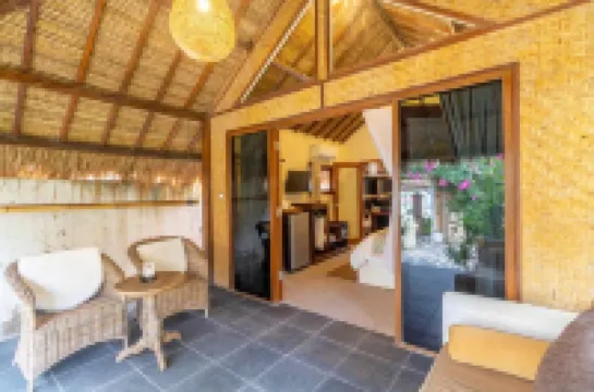 Scallywags海灘俱樂部 北龍目縣酒店