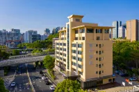 Madison Hotel (Xiamen Railway Station Branch) Отели рядом с достопримечательностью «Центр спорта и культуры Ди Фунг-баскетбольный зал»