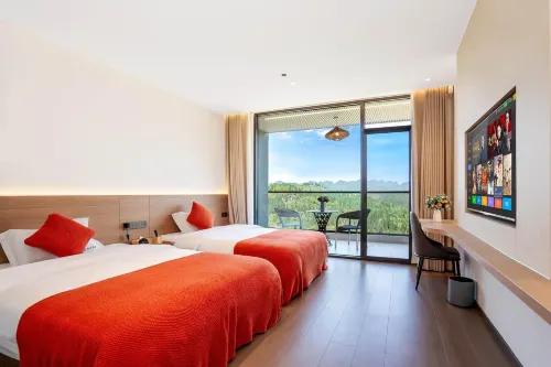 Guanshan Qingshe Boutique Stay (Huangguoshu Waterfall)