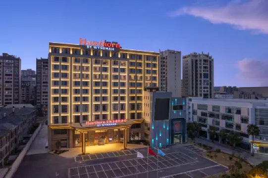 Hawthorn by Wyndham JianShui Hotels near Guangcihu