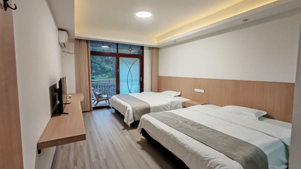 Emei Mountain Lakeview Inn